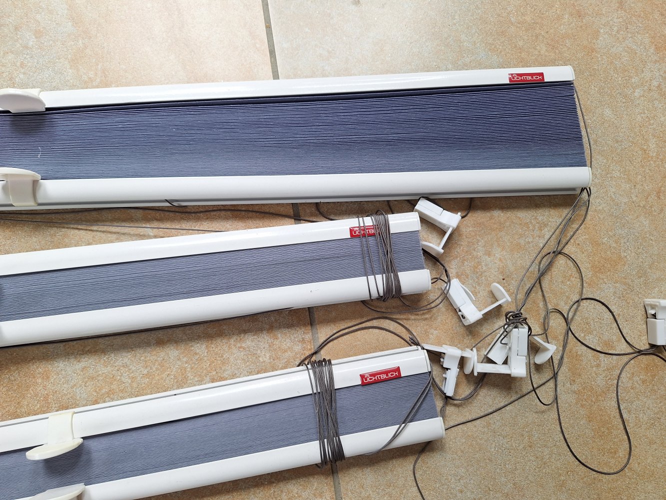 5 dunkelblaue Plissees von Lichtblick Klemmfix ohne Bohren