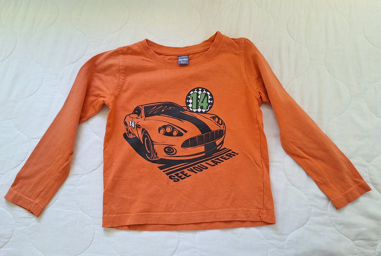 Oranger Langarmpullover mit Auto, Gr. 104 Sweatshirt