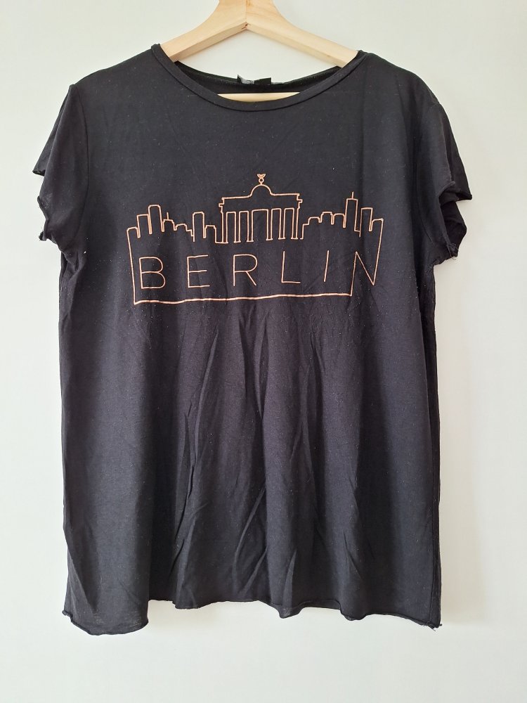 schwarzes Berlin T-Shirt Gr. 40