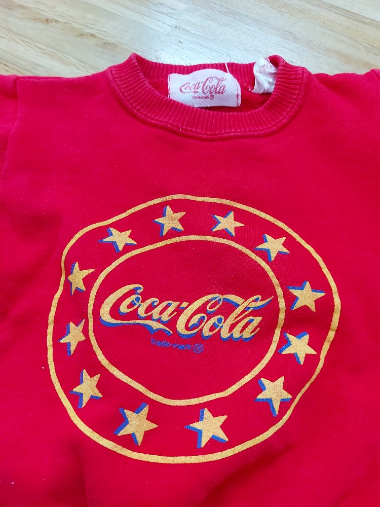 langärmliger roter Babypullover Coca-Cola