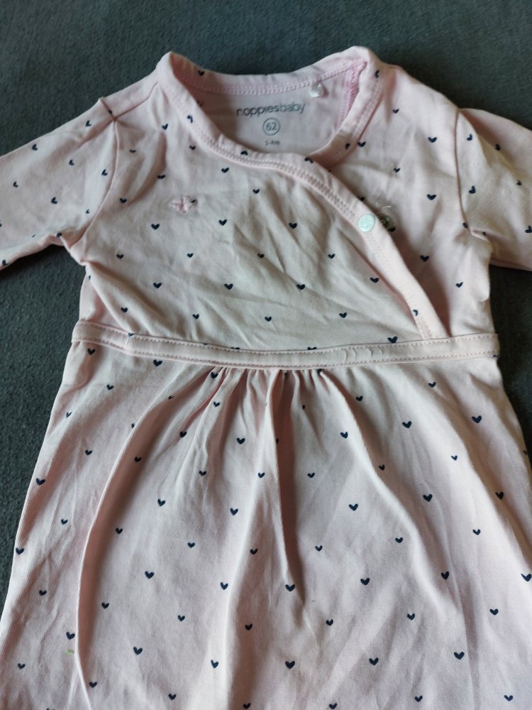 rosa Baby-Bekleidungsset mit schwarzen Herzen, Hose und Kleidchenoberteil, Gr. 62