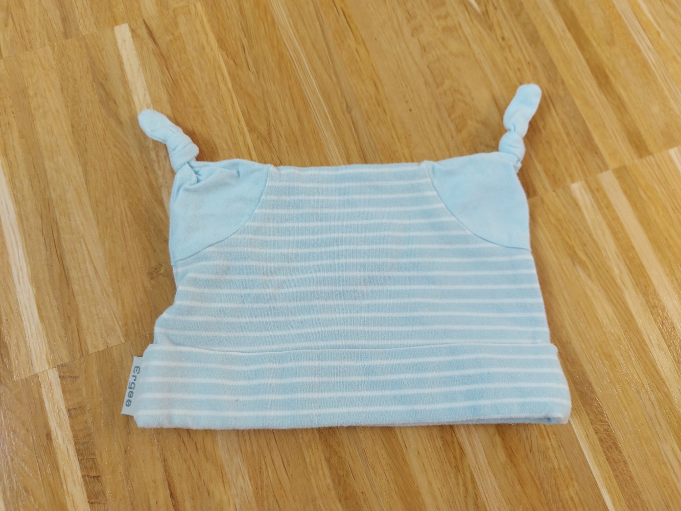 hellblaue Babymütze 