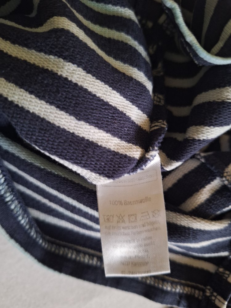 Marineblau weiß gestreifter Longsleeve mit Spitzenherz, Gr. 92 von Pusblu