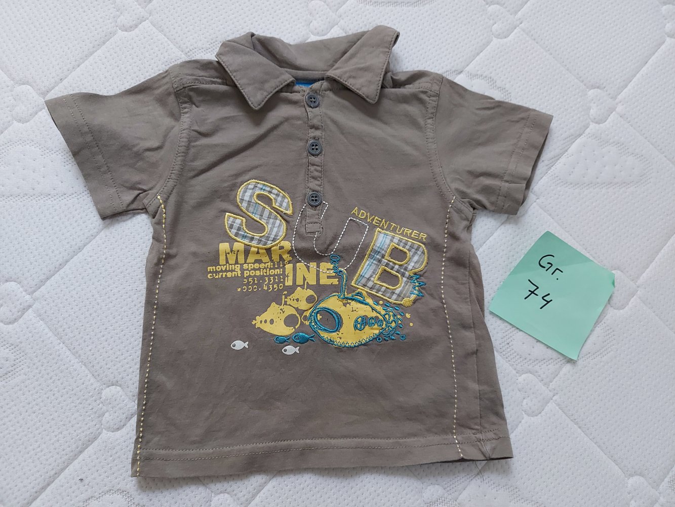 kurzärmliges braunes Baby-Poloshirt Gr. 74