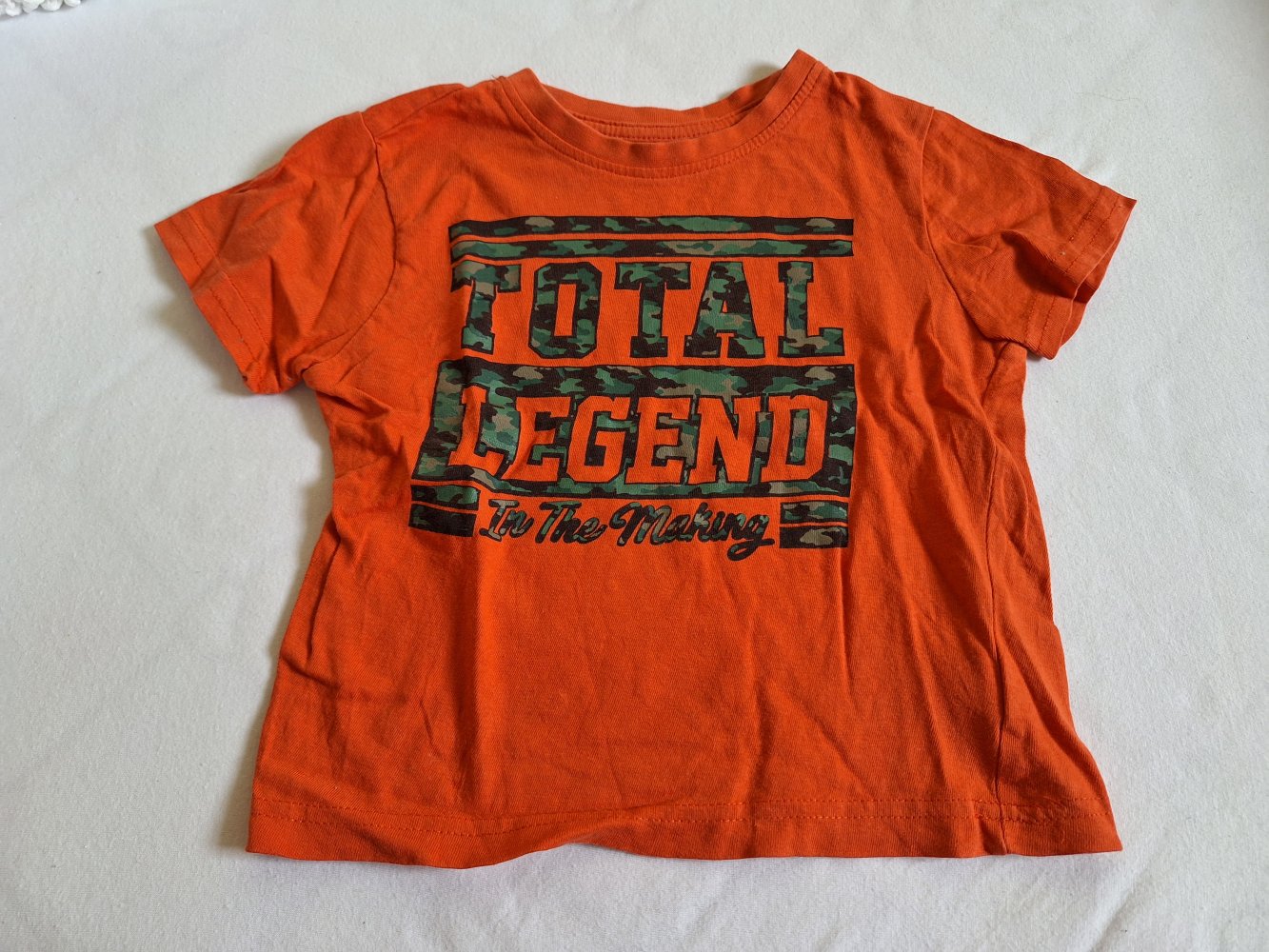 oranges T-Shirt Total Legend in the making ca. Gr. 92