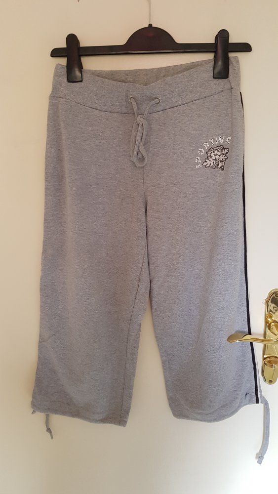 gemütliche graue Caprihose aus Stoff, Gr. S