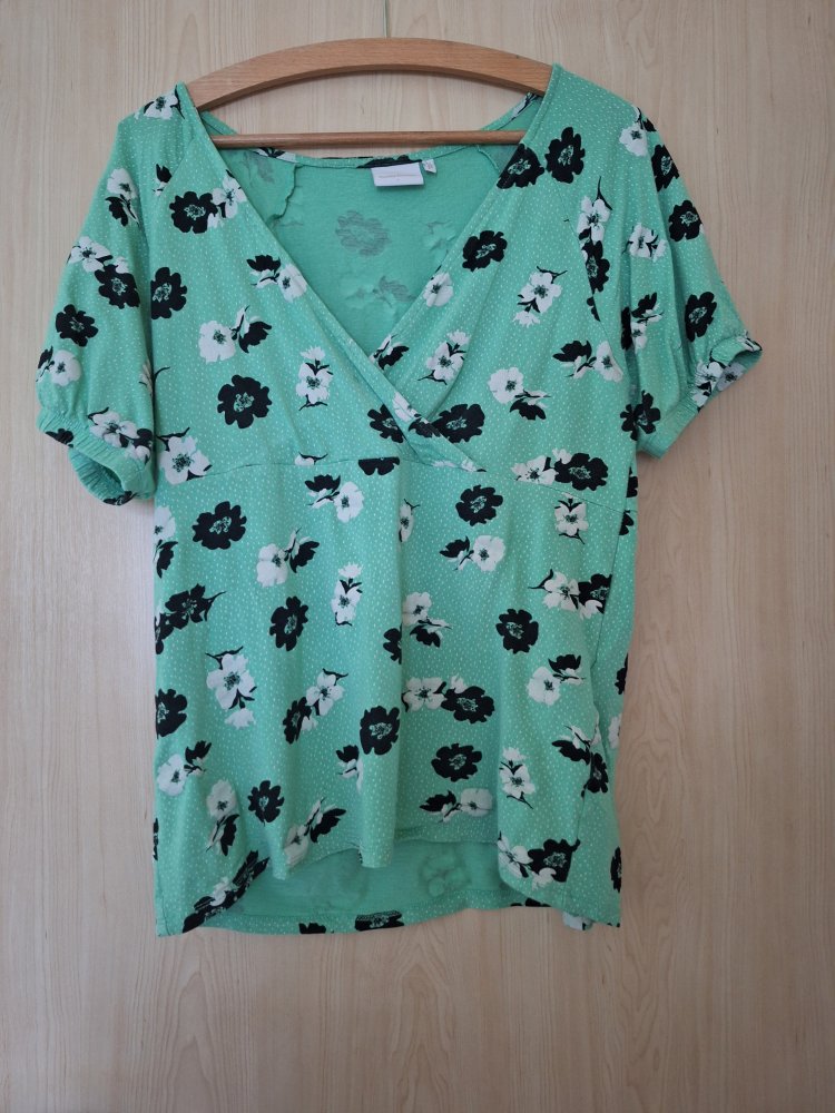 grün geblümtes Umstandsshirt Gr. L