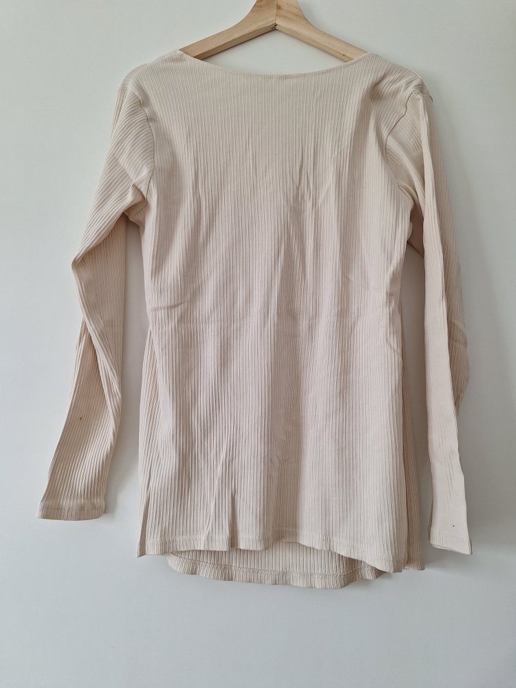 Cremefarbenes praktisches und komfortables geripptes Stillshirt Gr. L