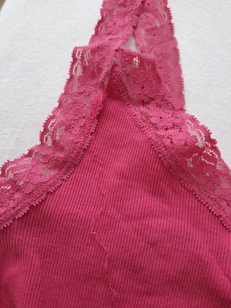 Pinkes Spaghettiträgertop mit Spitze, Gr. M