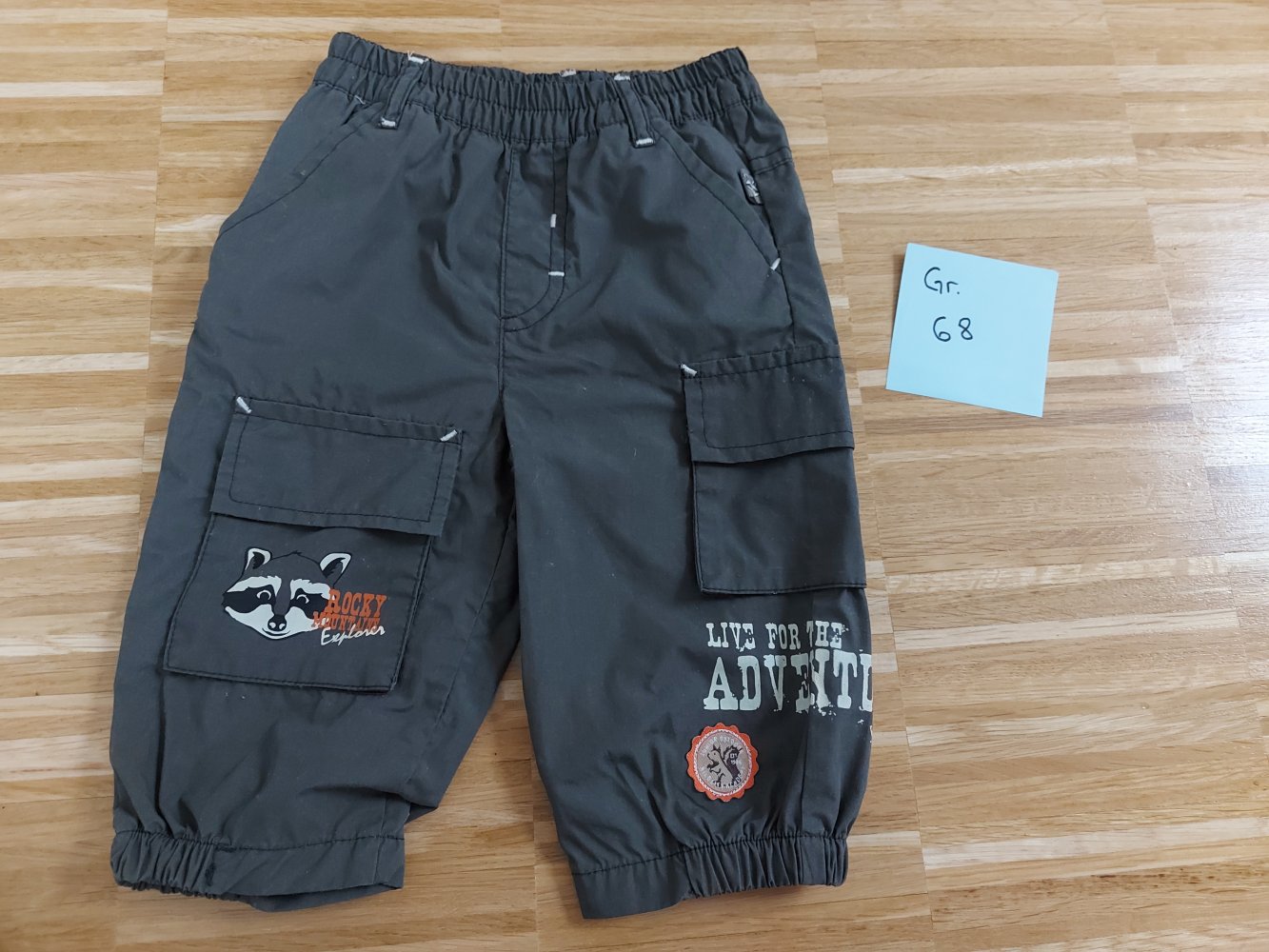 graue (anthrazitfarbene) Babyhose im Cargo-Style, Gr. 68 (4-6 Monate)