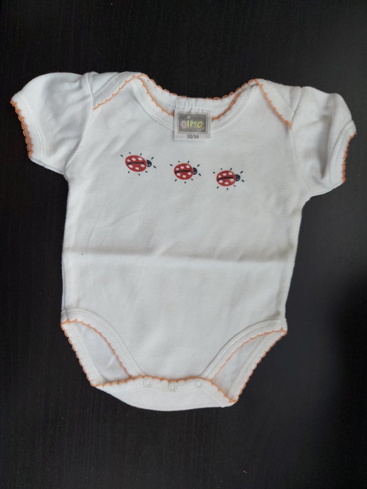 Niedlicher Kurzarmbody mit Mariechenkäfern Gr. 50/56