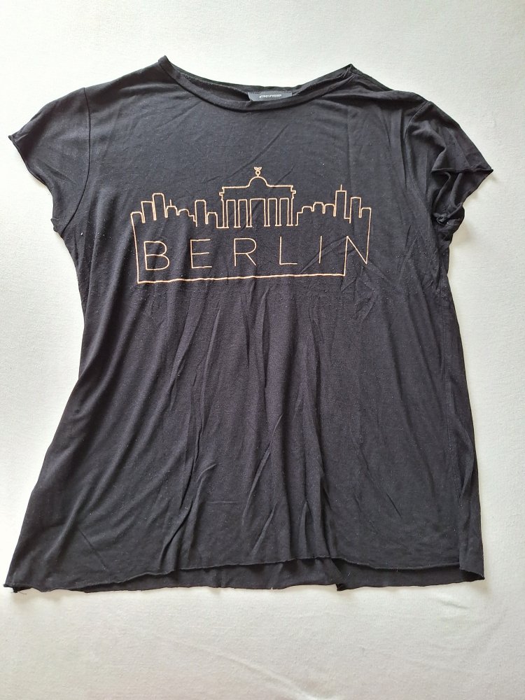 schwarzes Berlin T-Shirt Gr. 40