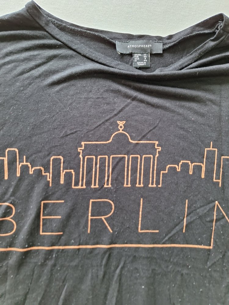 schwarzes Berlin T-Shirt Gr. 40
