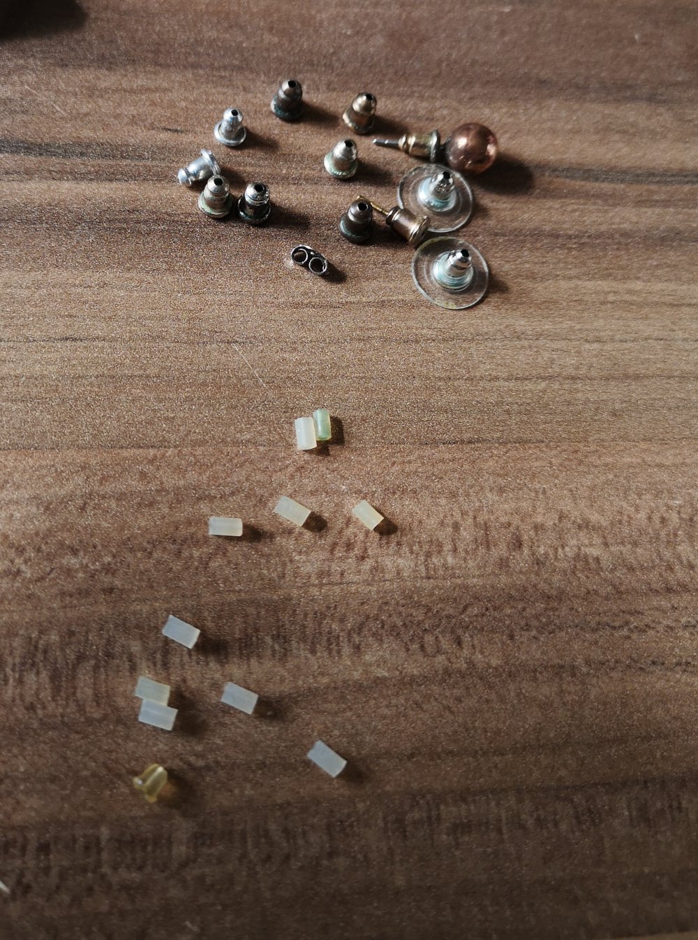 Diverse Ohrstecker-Verschlüsse
