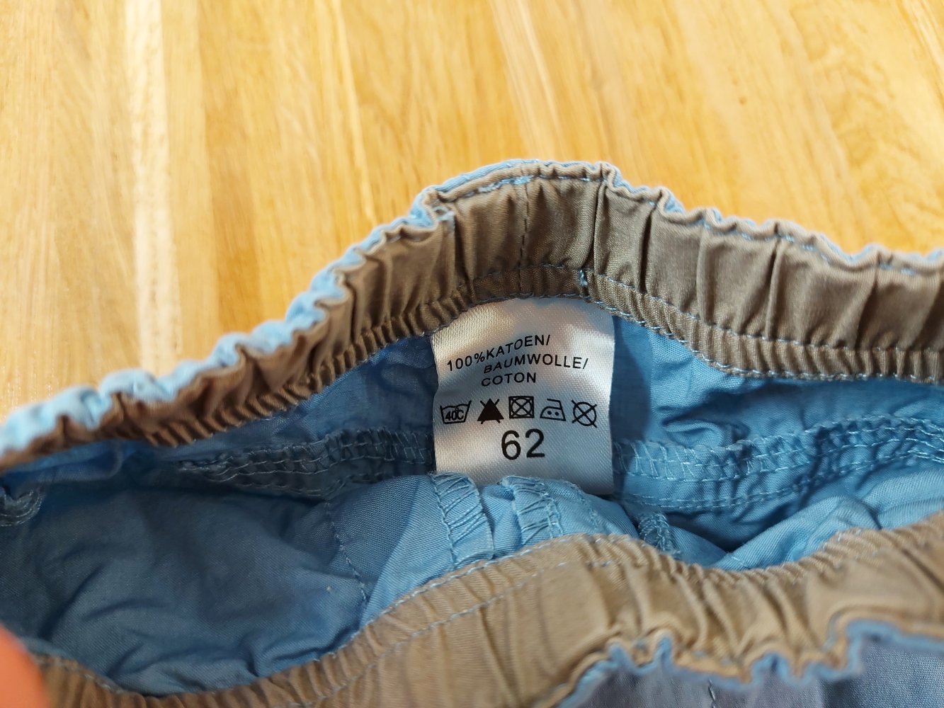 schicke blaue Babyhose im Outdoorlook Gr. 62