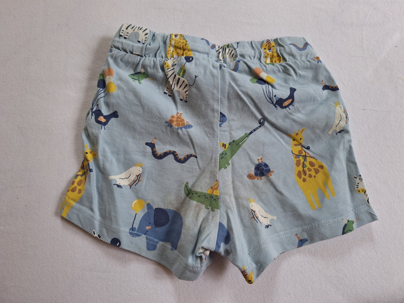 Kurze Hose mit Tieren, Gr. 80