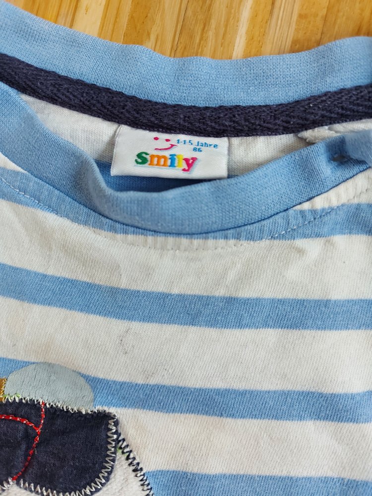 Blau-weiß gestreifter Langarmpullover Gr. 86