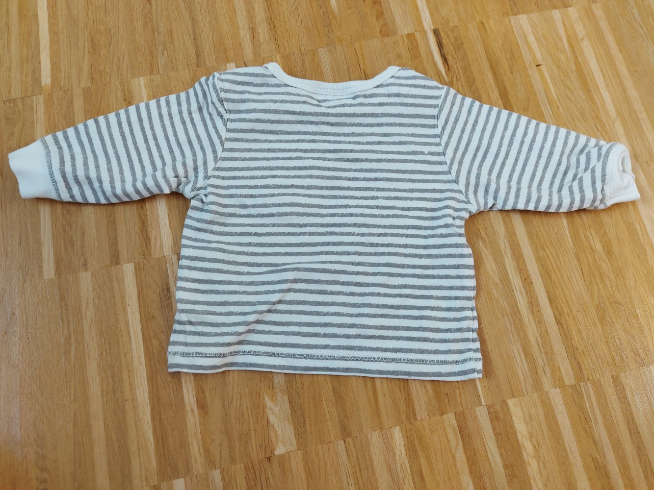 gestreifter Babypullover Gr. 56 mit Frosch