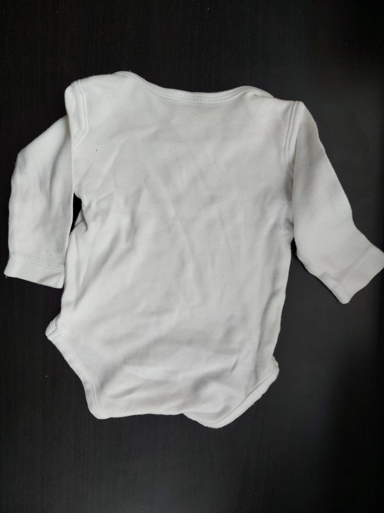 langärmliger weißer Babybody mit Nilpferd, Gr. 50/56 unisex