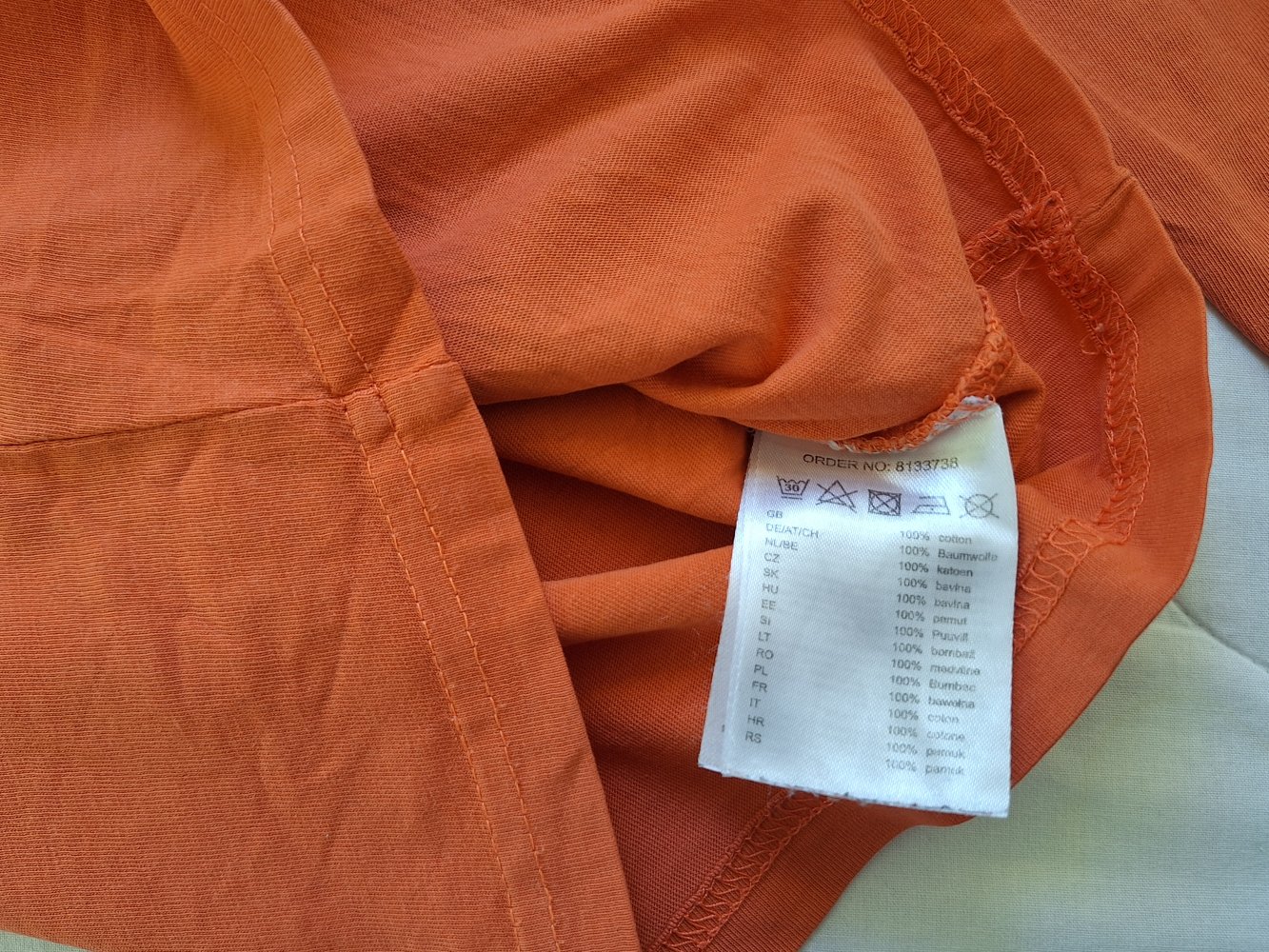 Oranger Langarmpullover mit Auto, Gr. 104 Sweatshirt