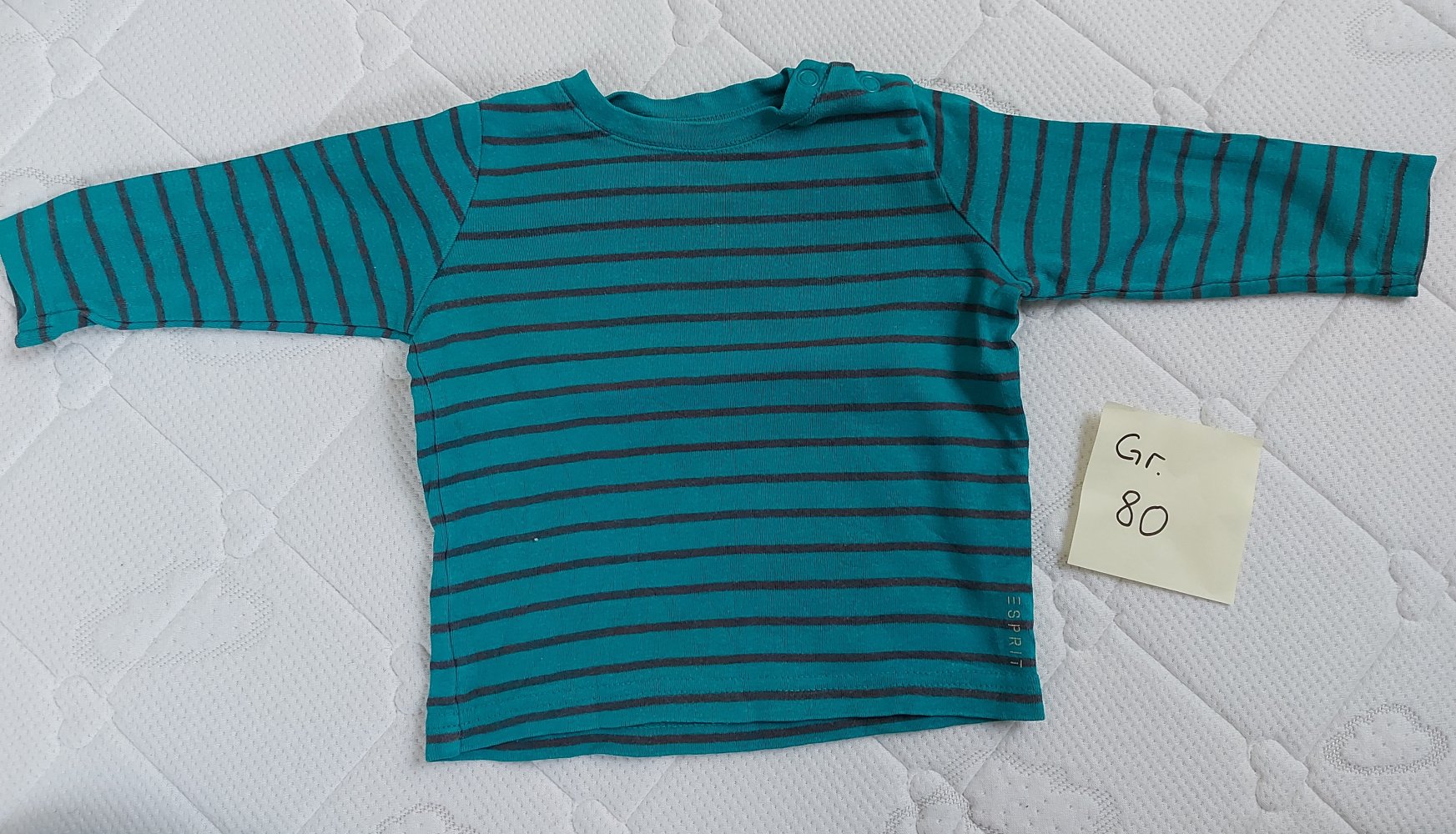 langärmliger türkis-gestreifter Babypullover Gr. 80
