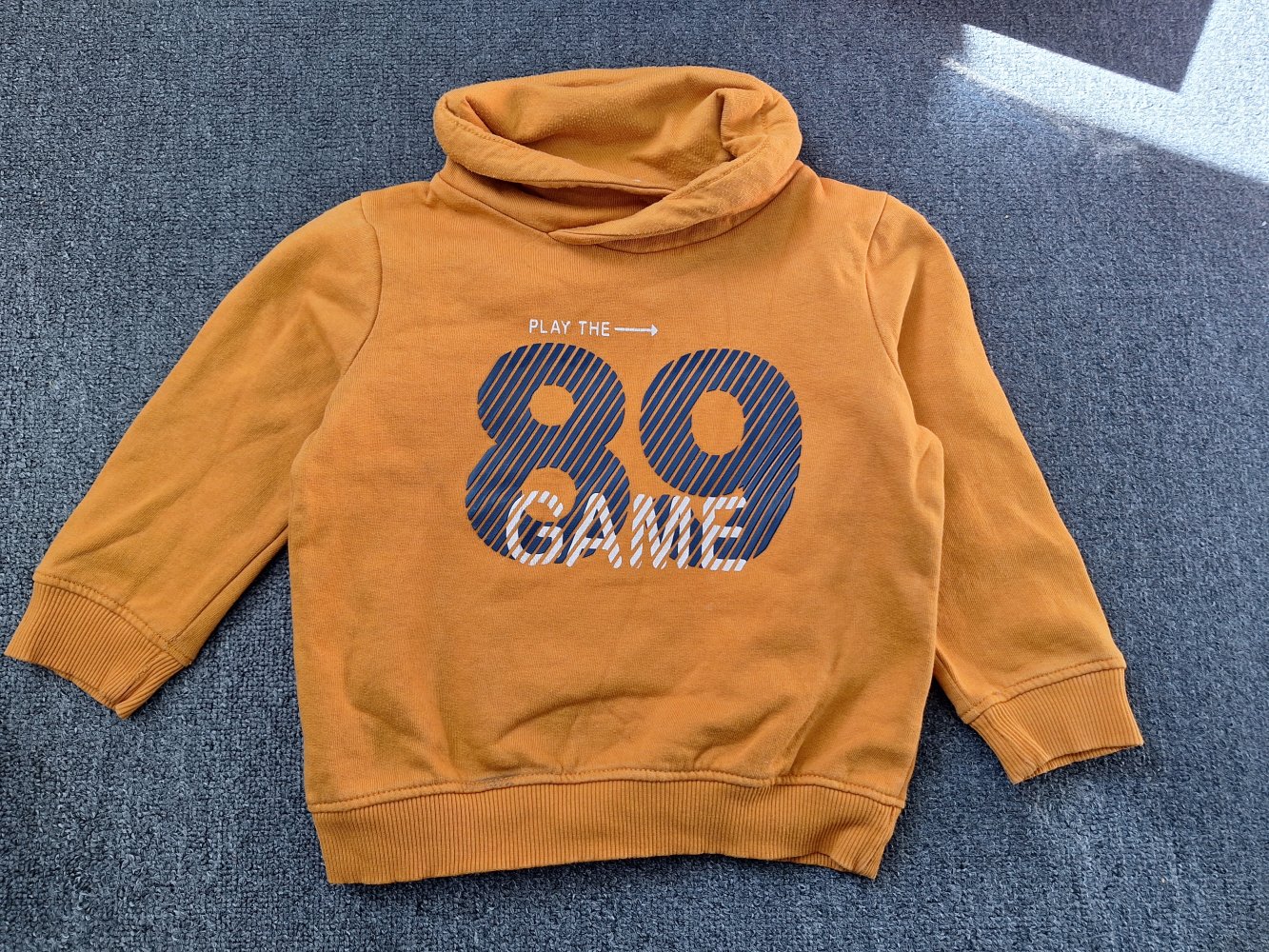 Orangebrauner Langarmpullover 89 Game Gr. 98