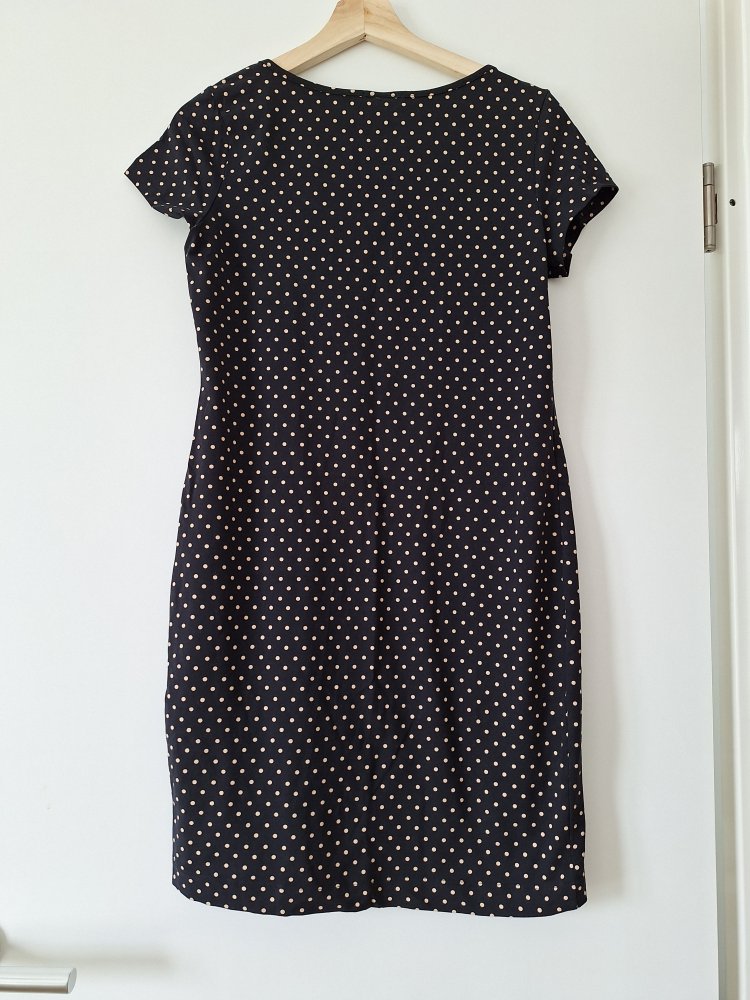 Dunkelblaues T-Shirtkleid mit beigen Polka Dots, Gr. M