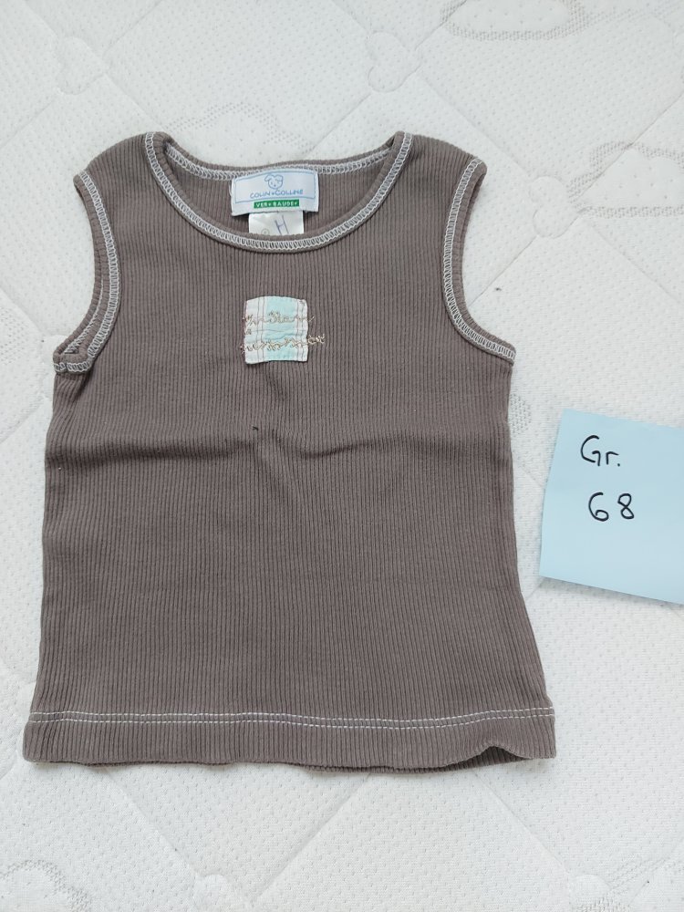 kurzes Sommeroutfit, bestehend aus kurzer Jeans und Achselshirt, Gr. 68