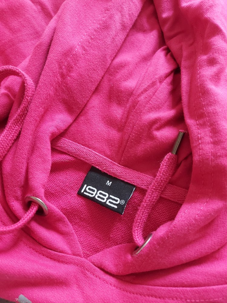 langärmliger pinker Kapuzenpulli, Gr. M 