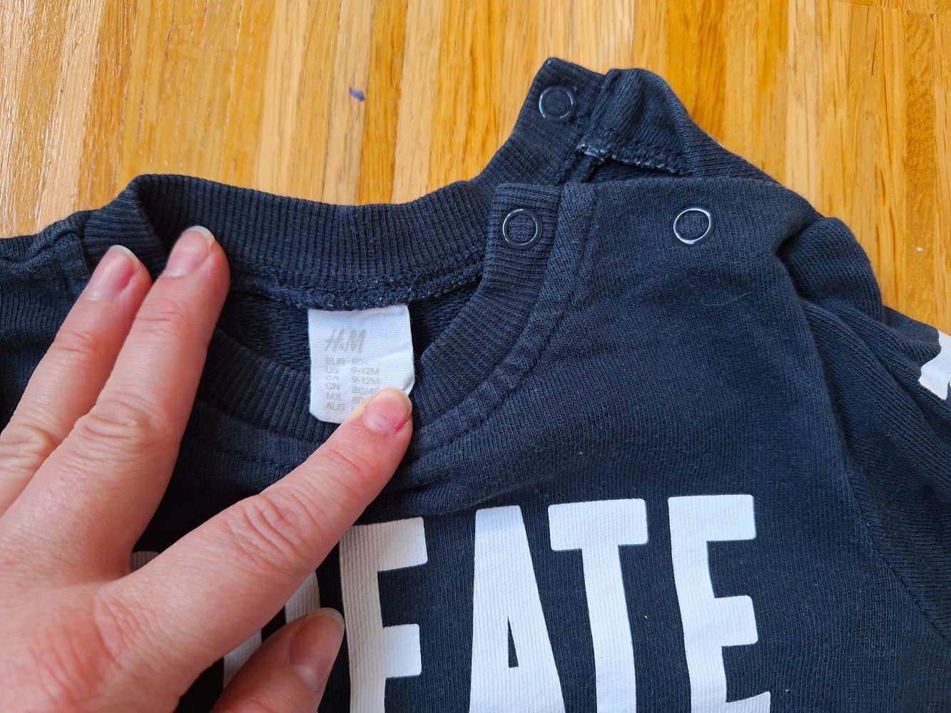 langärmliger dunkelblauer Babypullover I create my future
