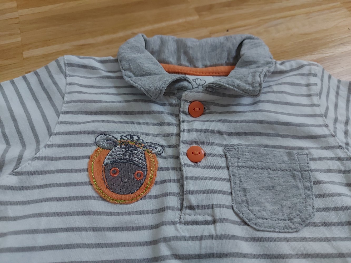 weiß gestreiftes Poloshirt / Polohemd mit Zebra Gr. 62