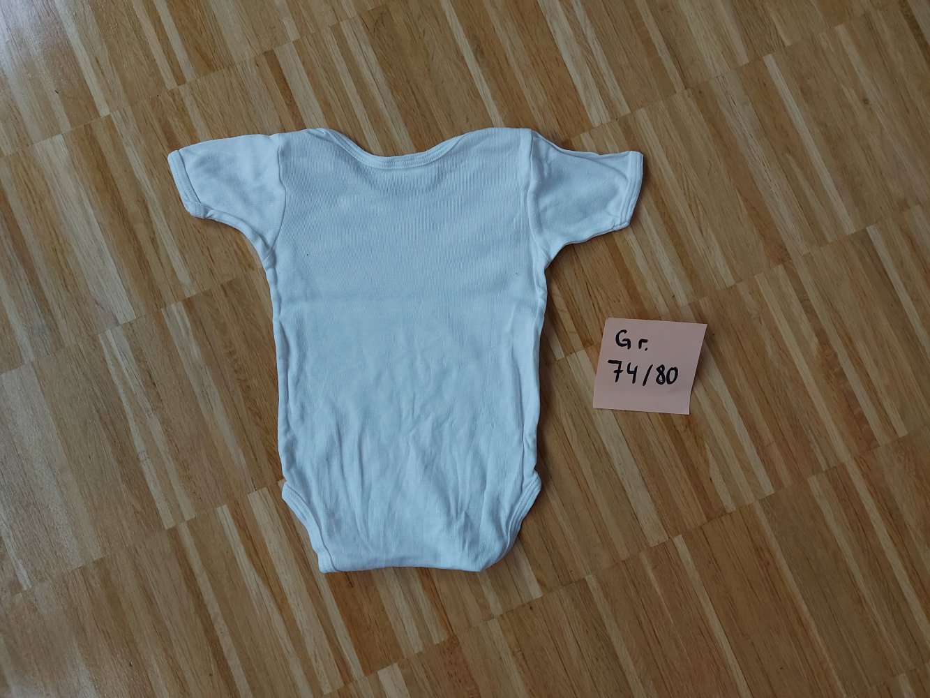 weißer Kurzarmbody Gr. 74/80 basic