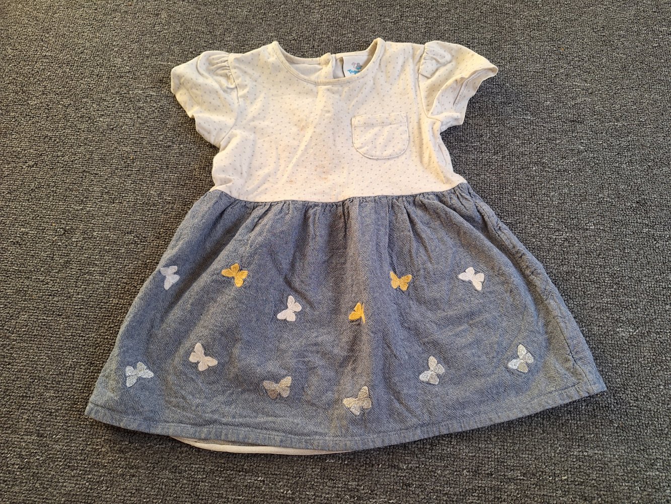 Niedliches Jeans-Sommerkleidchen mit Schmetterlingen, Gr. 86