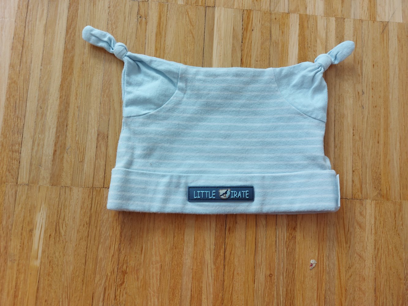hellblaue Babymütze 