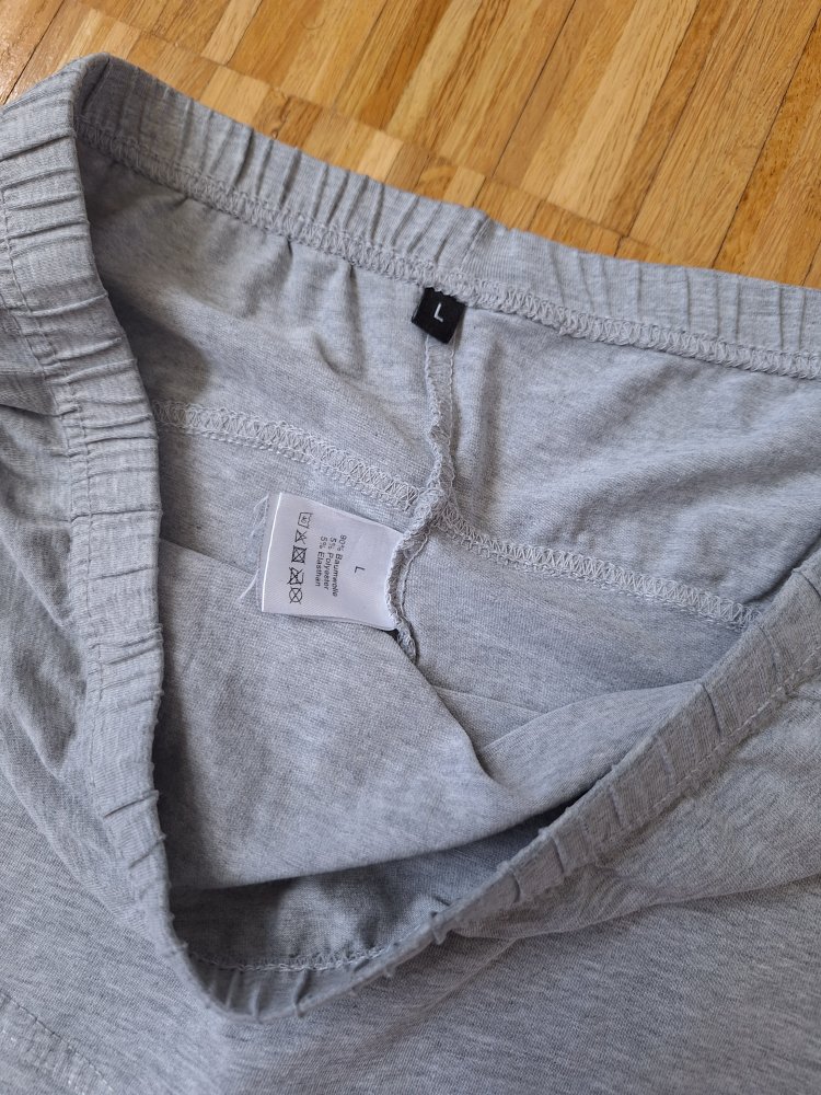 Graue Schwangerschaftsleggings Dreiviertelhose Gr. L