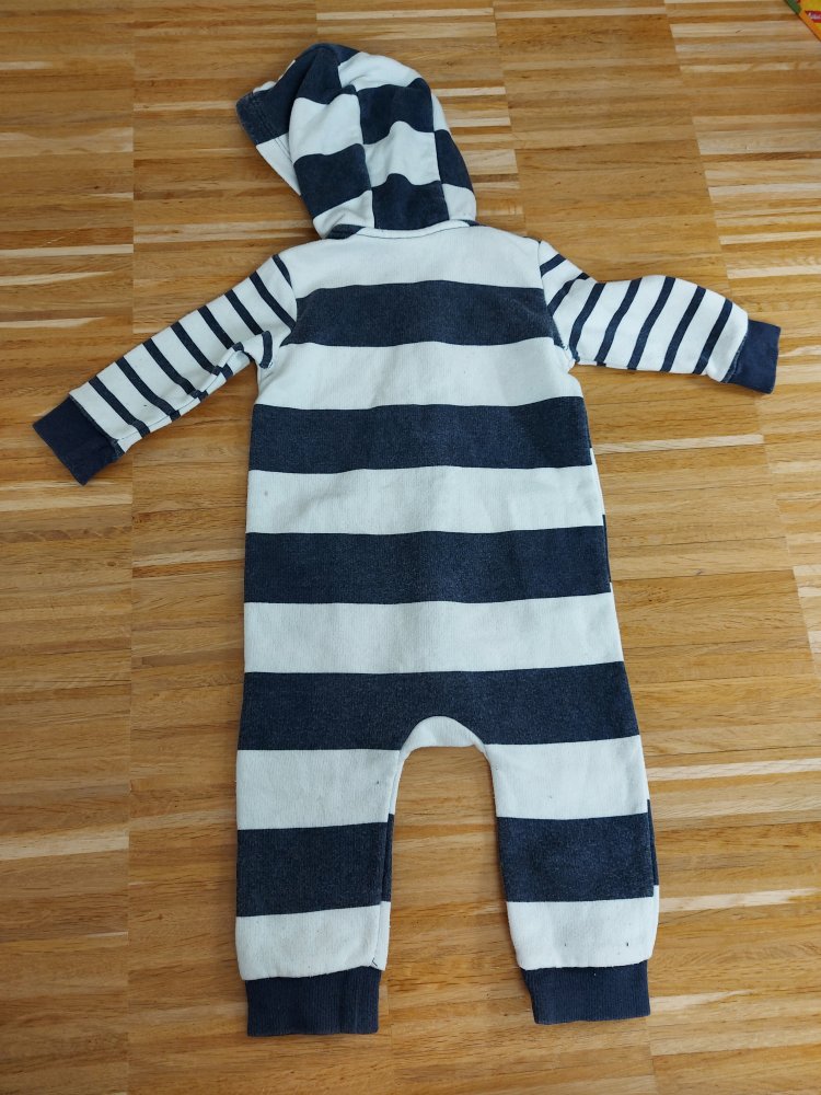 blau-weiß gestreifter Baby-Overall mit Kapuze, Gr. 68