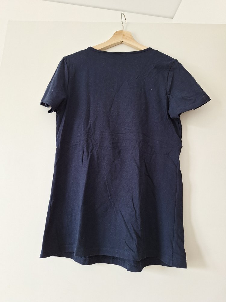 dunkelblaues praktisches und komfortables Umstands- und Stillshirt Gr. 40/42