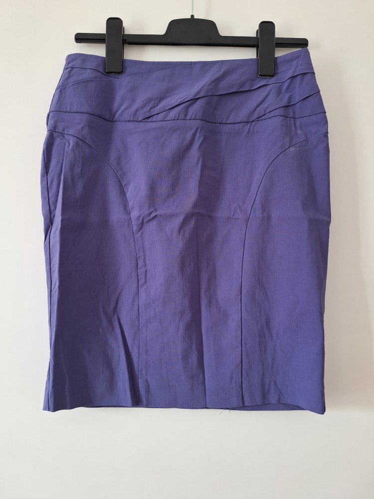 lilafarbener Bürorock / pencil skirt Gr. 38