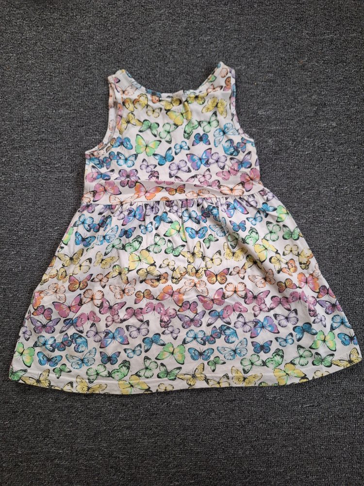 Sommerkleid mit bunten Schmetterlingen, Gr. 92