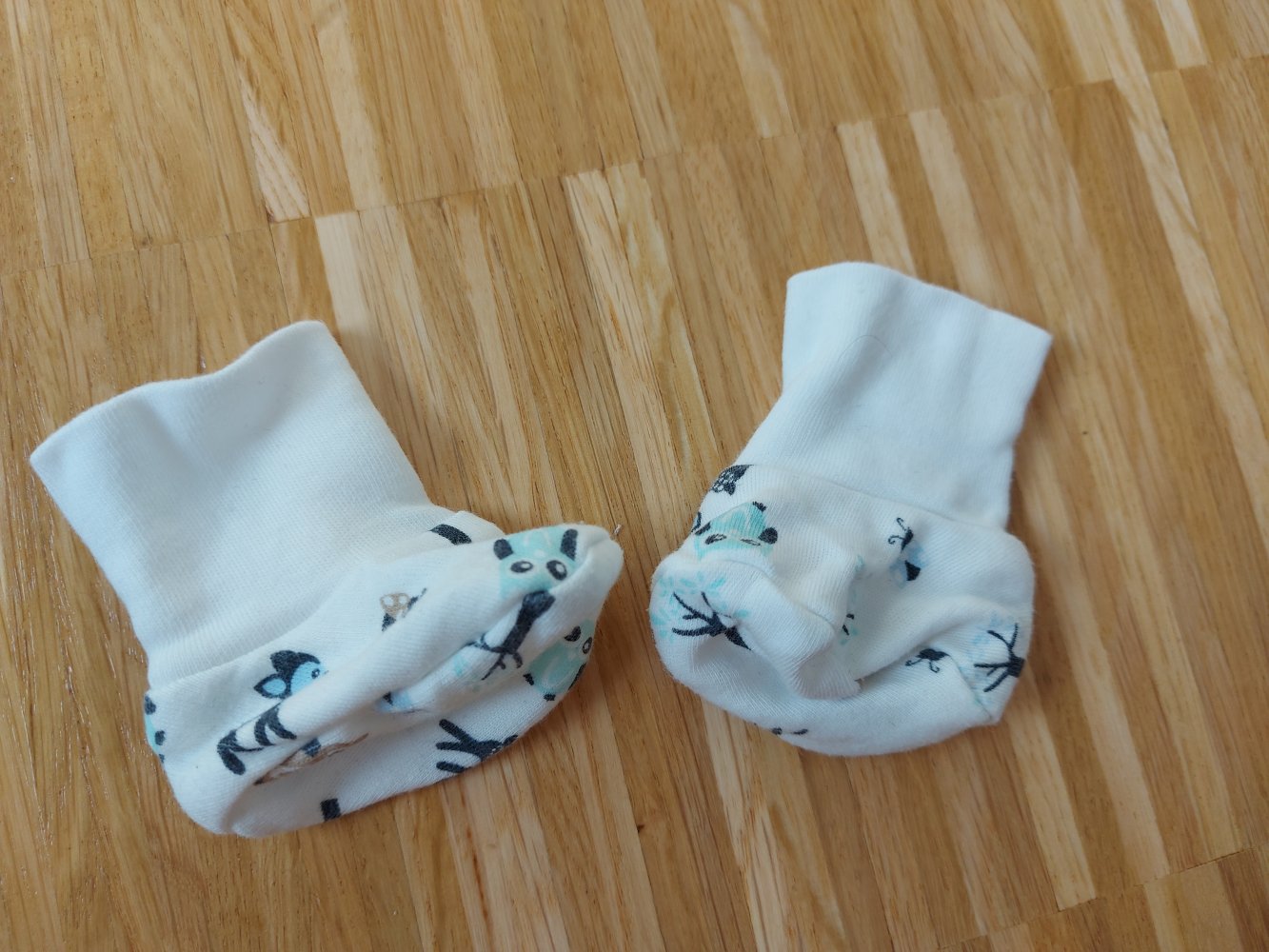 Babyschühchen / Erstlingsschühchen / Söckchen mit süßen Tiermotiven