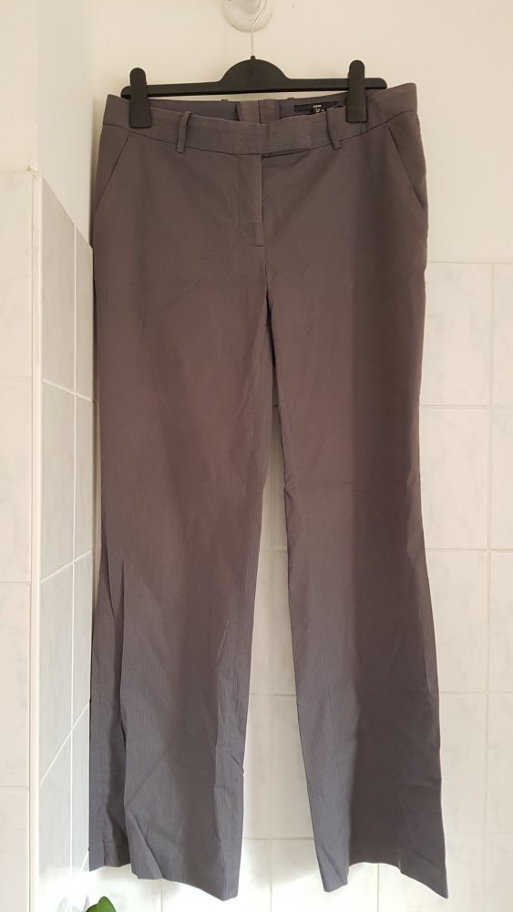 graue Businesshose mit schwarzen Nadelstreifen Gr. 40