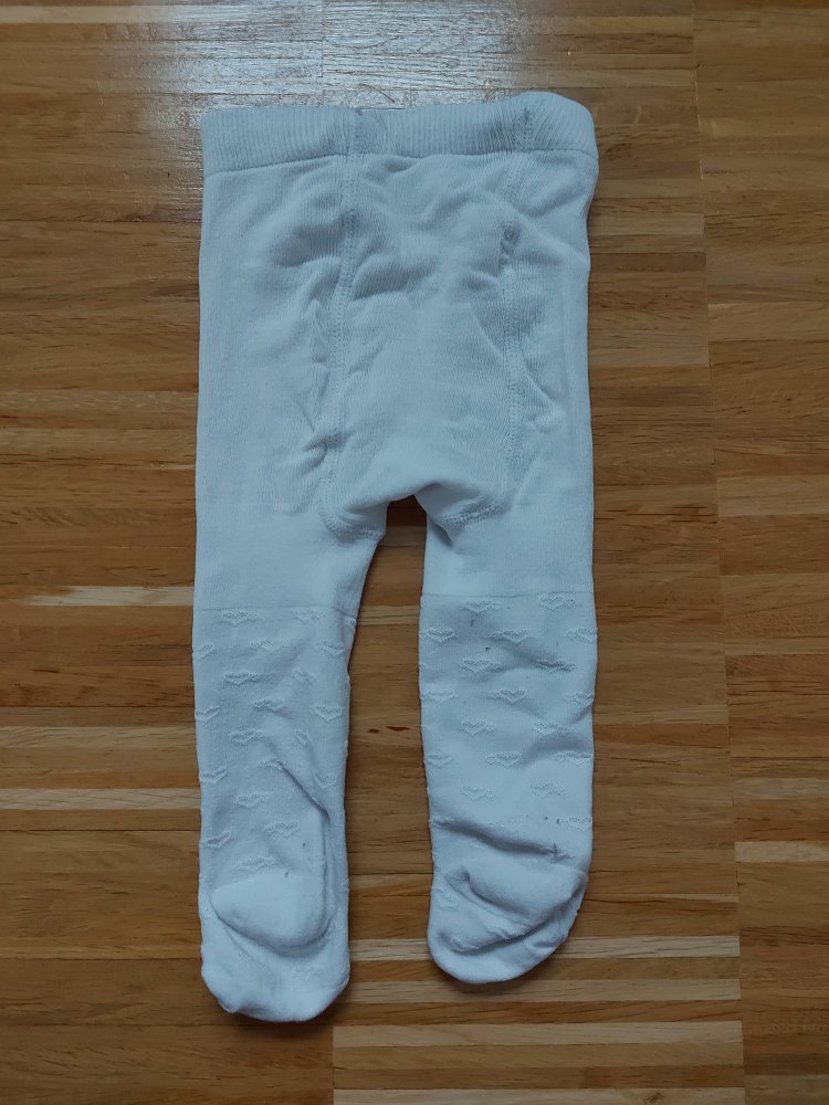 weiße Baby-Strumpfhose mit süßem Herzchenmuster Gr. 56/62