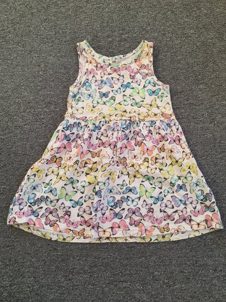 Sommerkleid mit bunten Schmetterlingen, Gr. 92