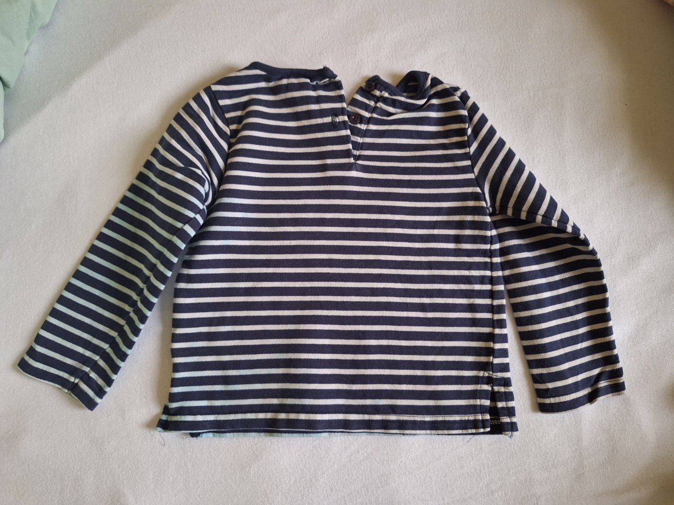 Marineblau weiß gestreifter Longsleeve mit Spitzenherz, Gr. 92 von Pusblu