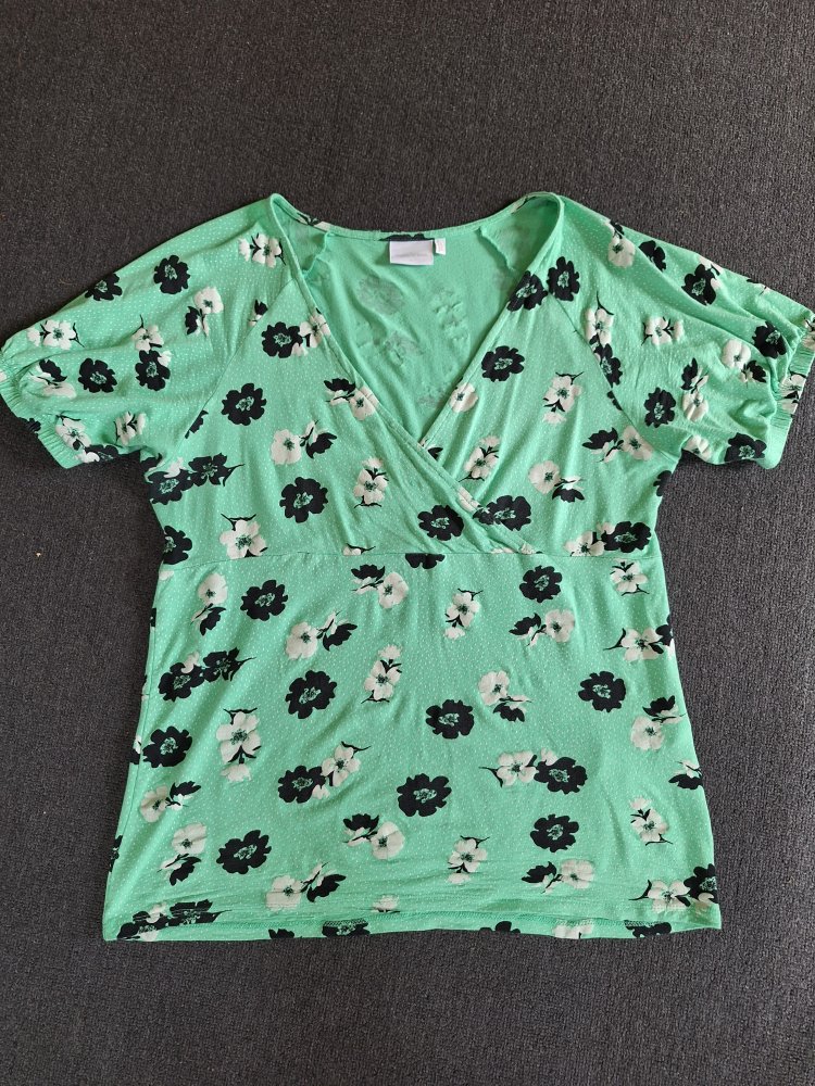 grün geblümtes Umstandsshirt Gr. L