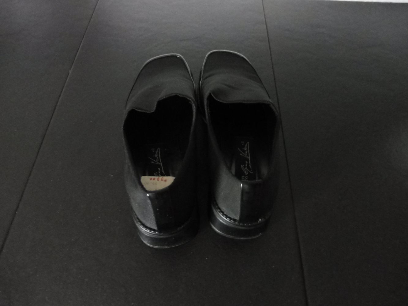 Gino Ventori Damenschuh / Slipper / Halbschuh Größe 39 schwarz