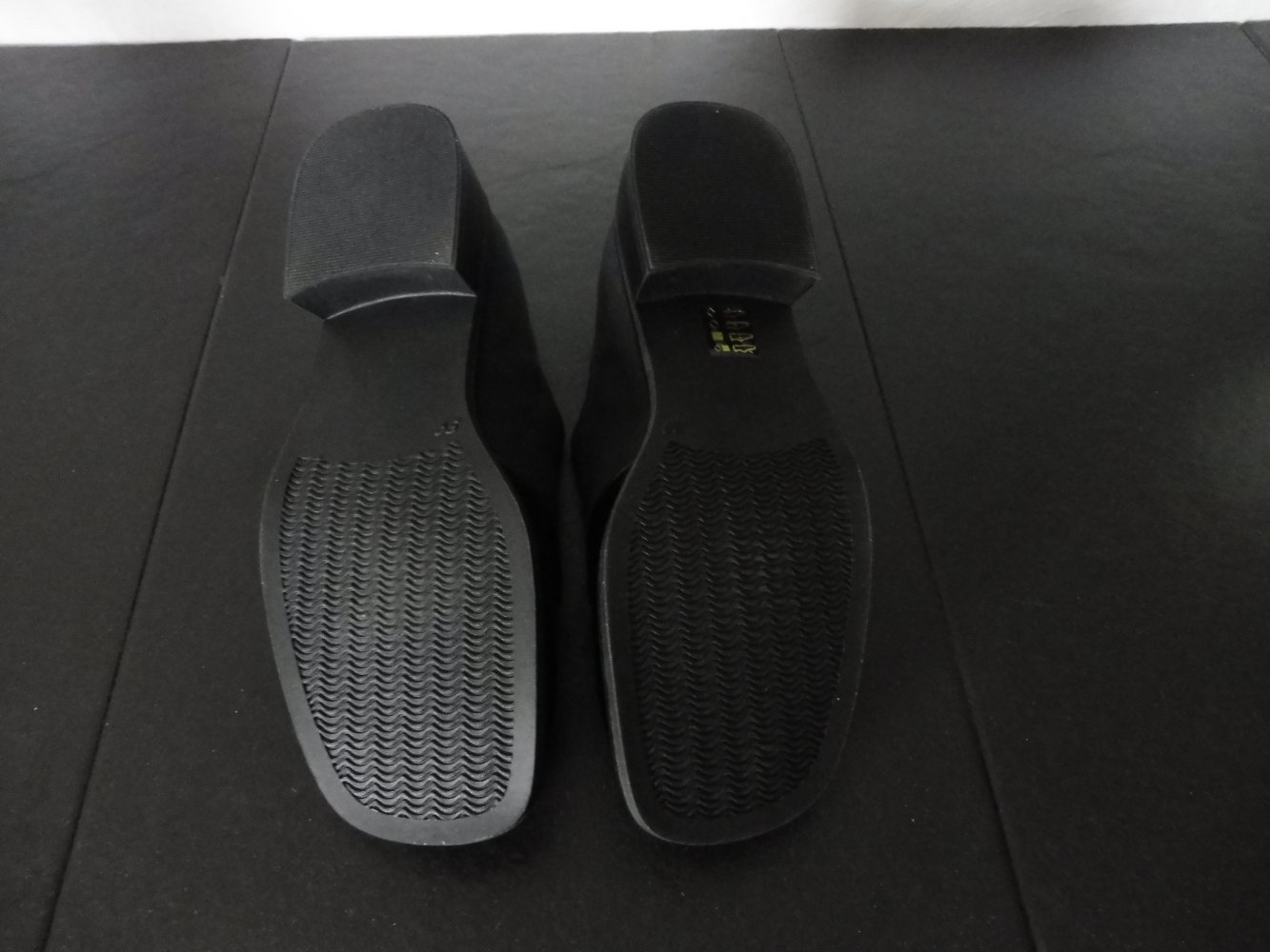 Gino Ventori Damenschuh / Slipper / Halbschuh Größe 39 schwarz