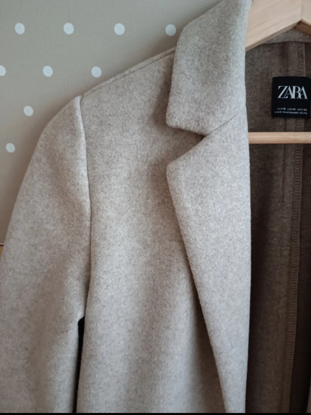 Zara Mantel Gr. S