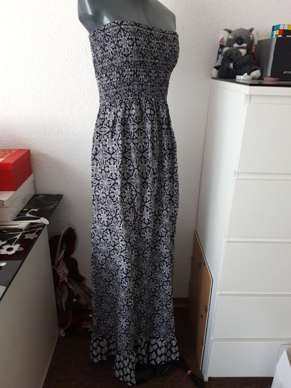 Sehr schönes langes Sommerkleid 
