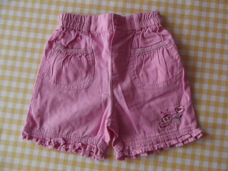 Süße kurze Hosen